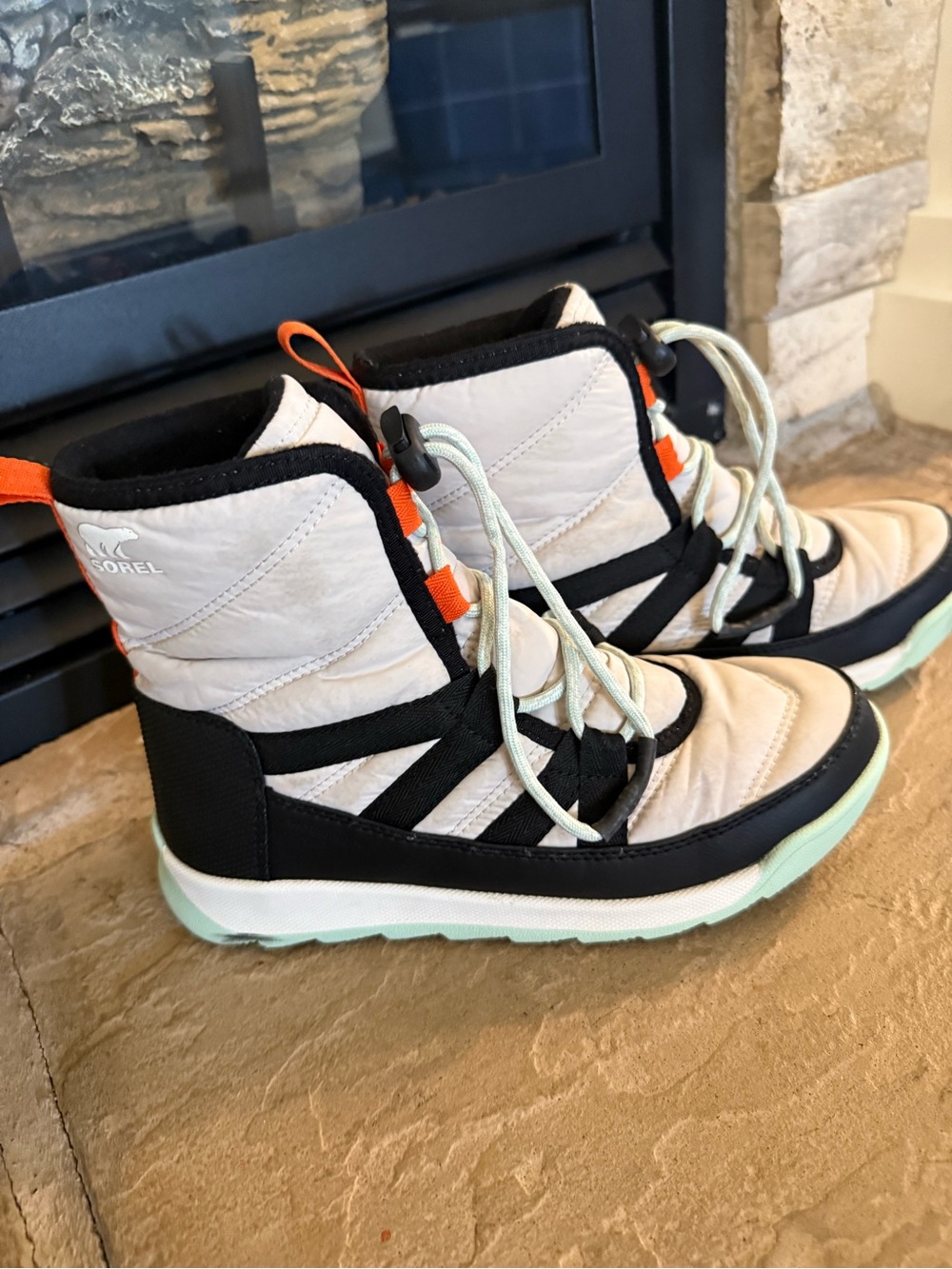 Sorel Kids Size 3 Waterproof Snow Boots Bungee Lace White Black Mint